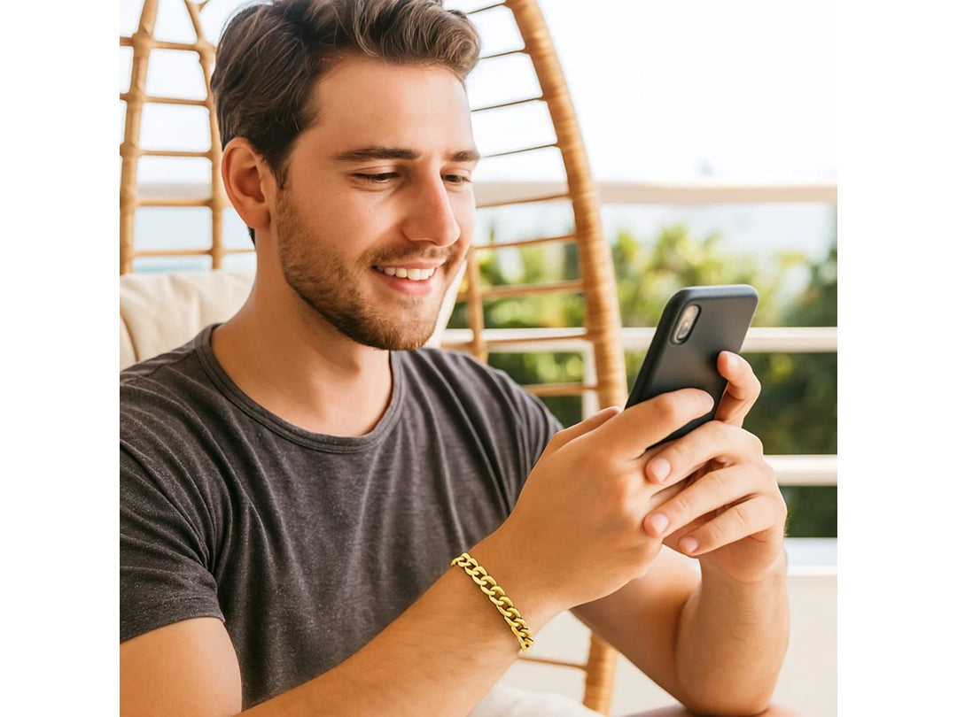 Miami Cuban Semi Solid Bracelet in 14k Yellow Gold (7.00 mm)