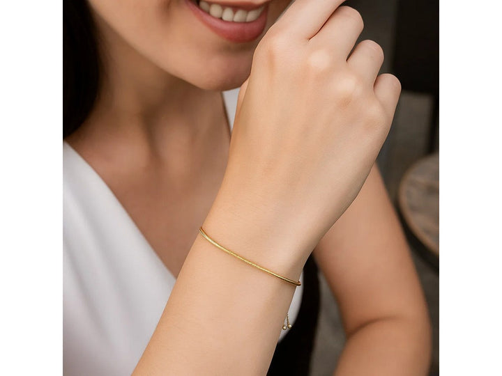 14k Yellow Gold Adjustable Lariat Style Heart Motif Bracelet