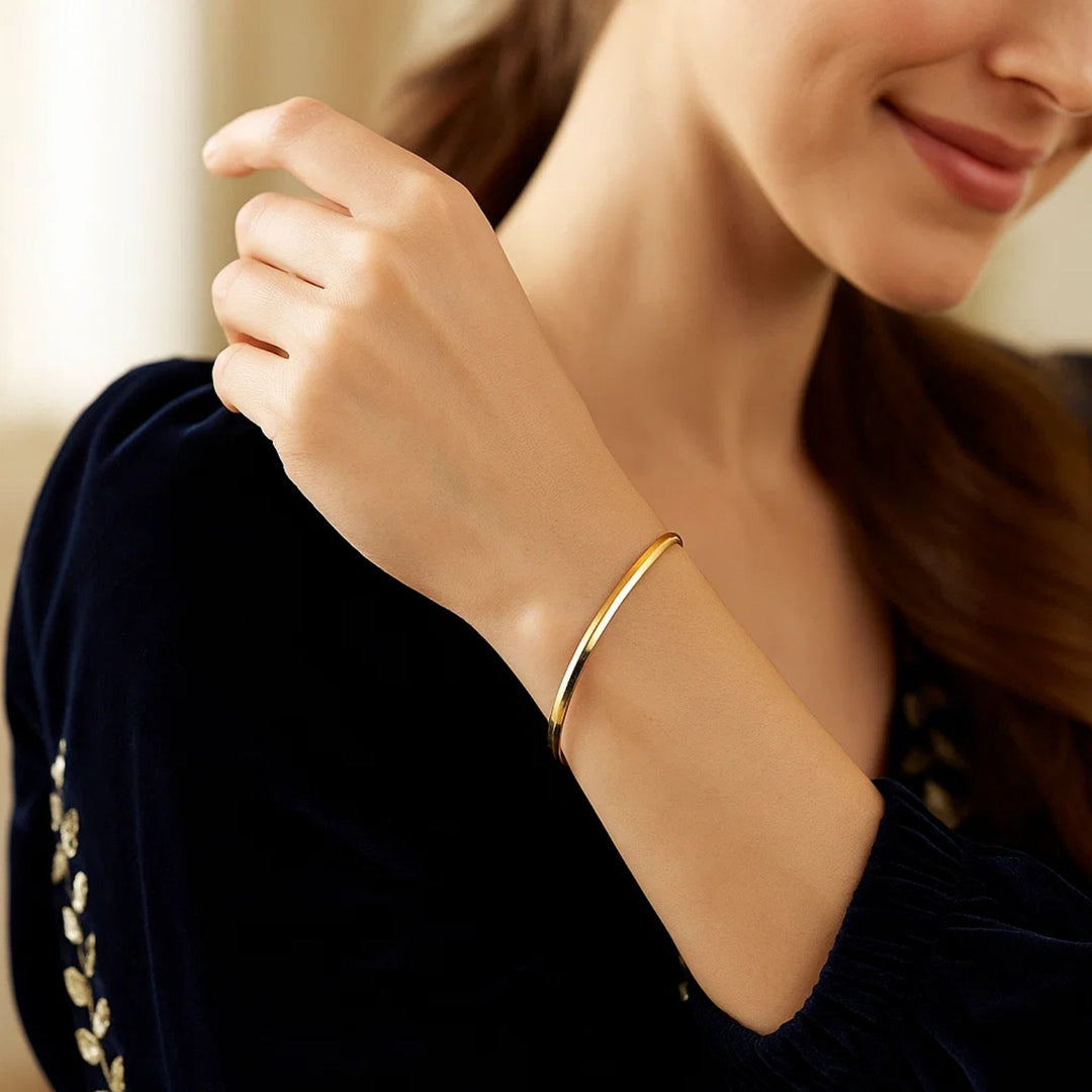 14K Yellow Gold Knife Edge Bangle