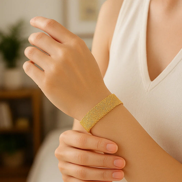 Diamond Cut Mesh Cleopatra Bracelet in 14K Yellow Gold