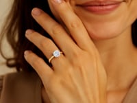 1 Carat Round Lab Grown IGI G/VS1 Diamond Solitaire Ring in 10K Yellow Gold