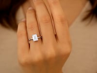 2 Carat Emerald Lab Grown IGI G/VS1 Diamond Solitaire Ring in 14K White Gold