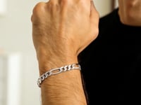 Solid Figaro Bracelet in 14k White Gold (6.00 mm)